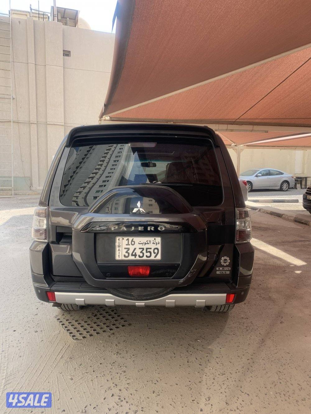 للبيع باجيرو كامل المواصفات موديل ٢٠١٩4