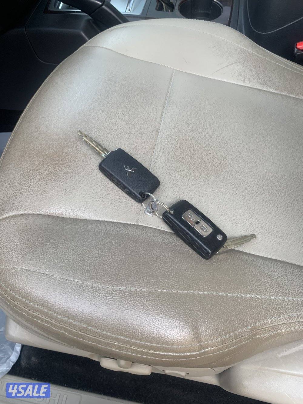 للبيع باجيرو كامل المواصفات موديل ٢٠١٩7