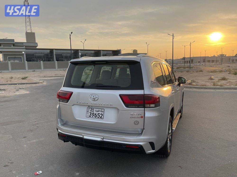 لاندكروزرGXR 2022 ايرو اس1