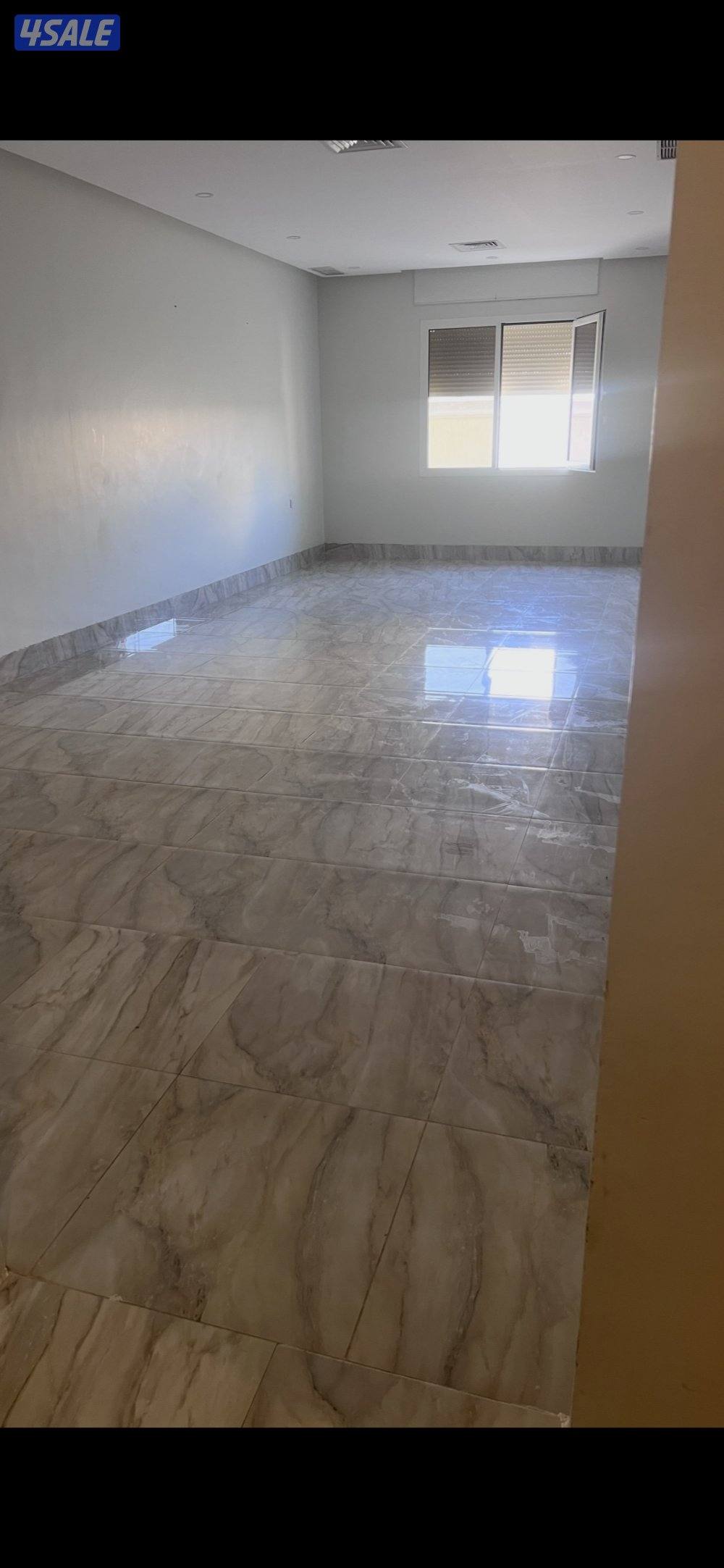 صباح الاحمد الخامسة E3 شارع 309 منزل 490