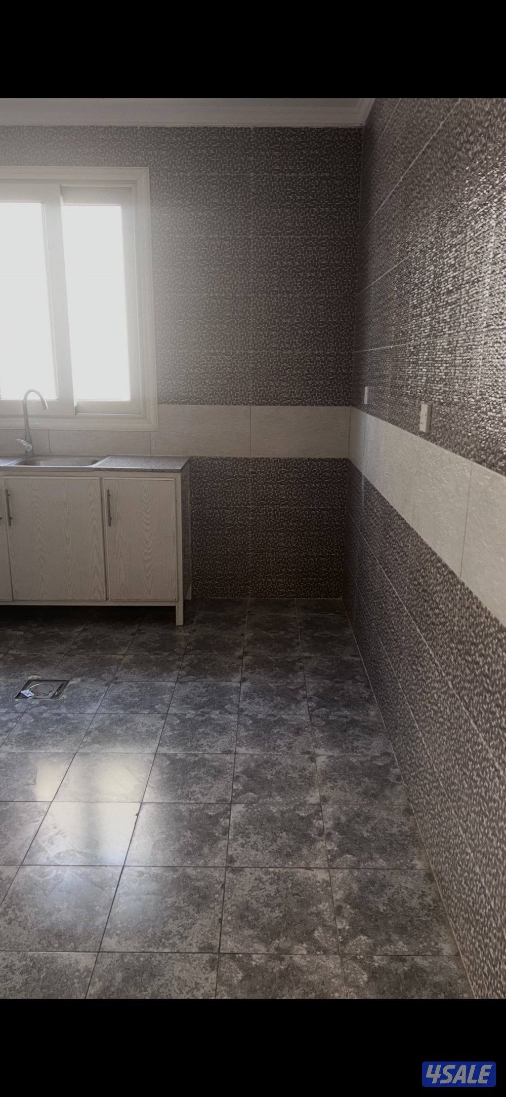 صباح الاحمد الخامسة E3 شارع 309 منزل 4911