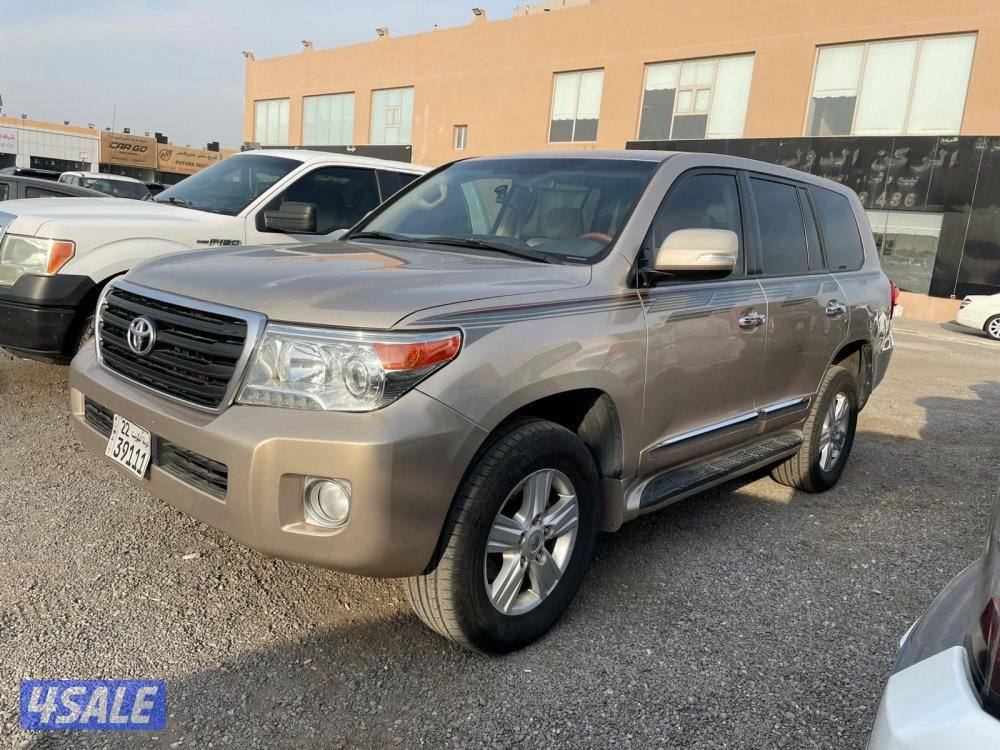 لاندكروزر جير عادي2