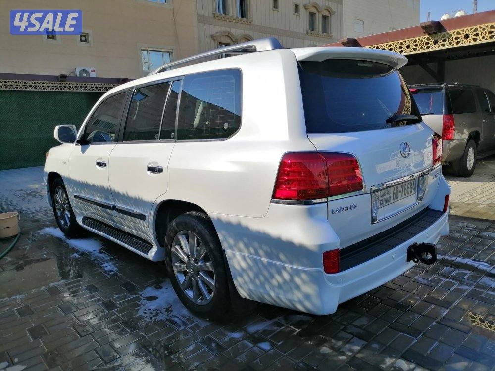 جيب لكزس ٢٠١١ درجه اولى بحاله ممتازه3