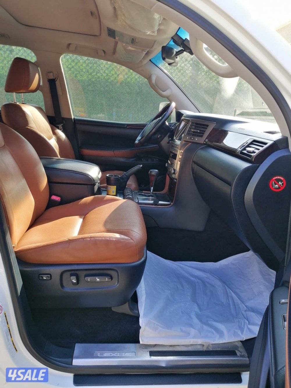 جيب لكزس ٢٠١١ درجه اولى بحاله ممتازه9