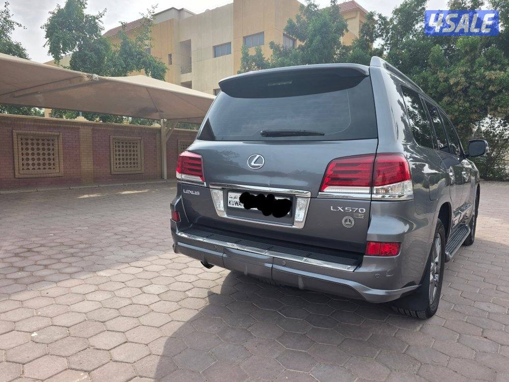 للبيع لكزس 5702