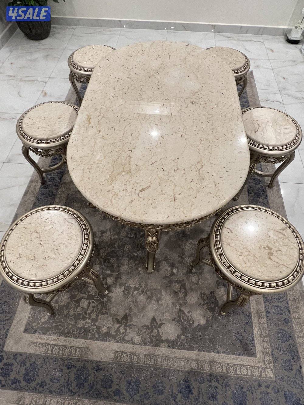 للبيع طاولات خشب زان فاخر مع رخام0