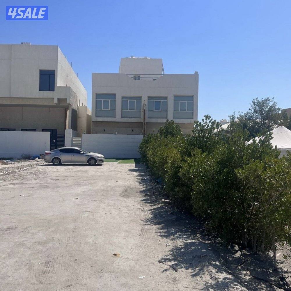 للبيع ثلاث شاليهات ب 300 الف للثلاث شاليهات بوثيقة واحده2