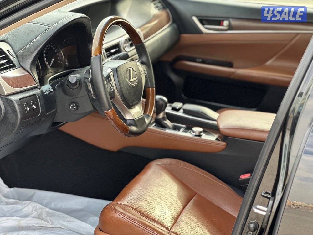 للبيع لكزس GS250 ماشي ١٩٠ الف كيلو3