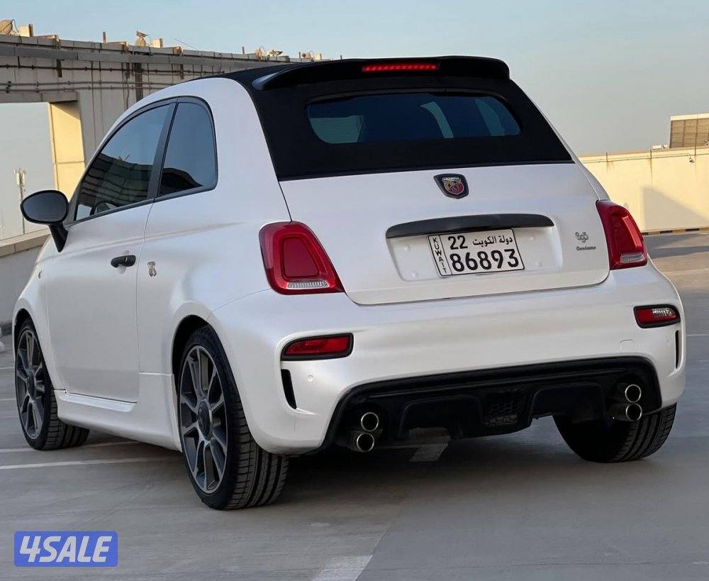 للبيع فيات Abarth 695 موديل 2024 عداد 4 الاف كم وارد الوكالة4