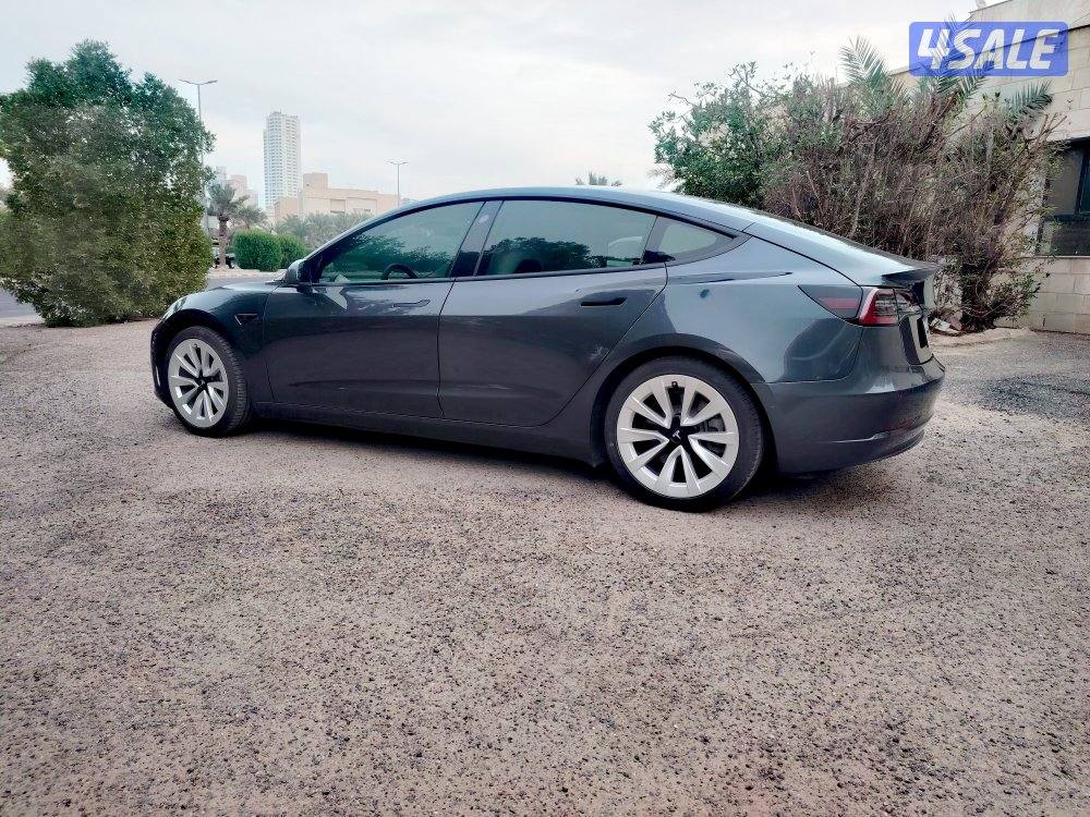 للبيع تسلا موديل 33