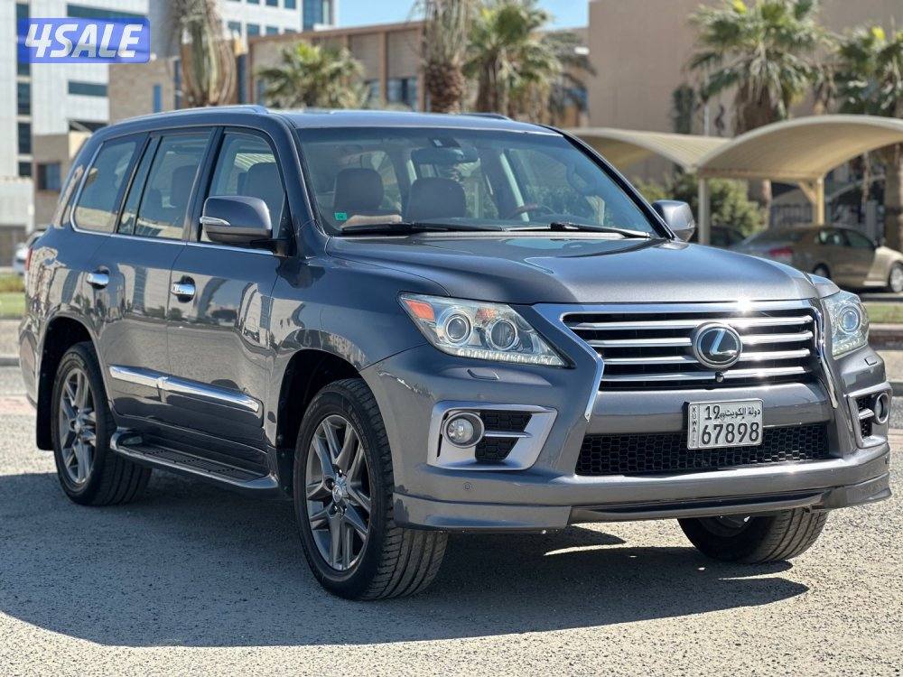 للبيع لكزس LX570 الدرجة الأولى0