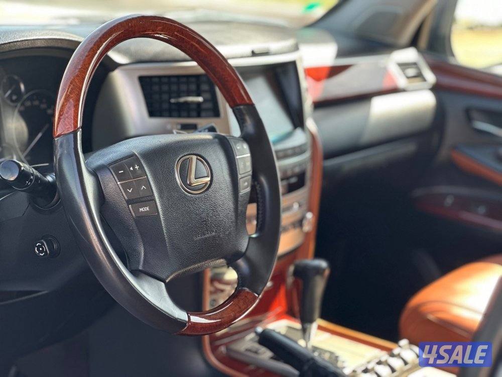 للبيع لكزس LX570 الدرجة الأولى7