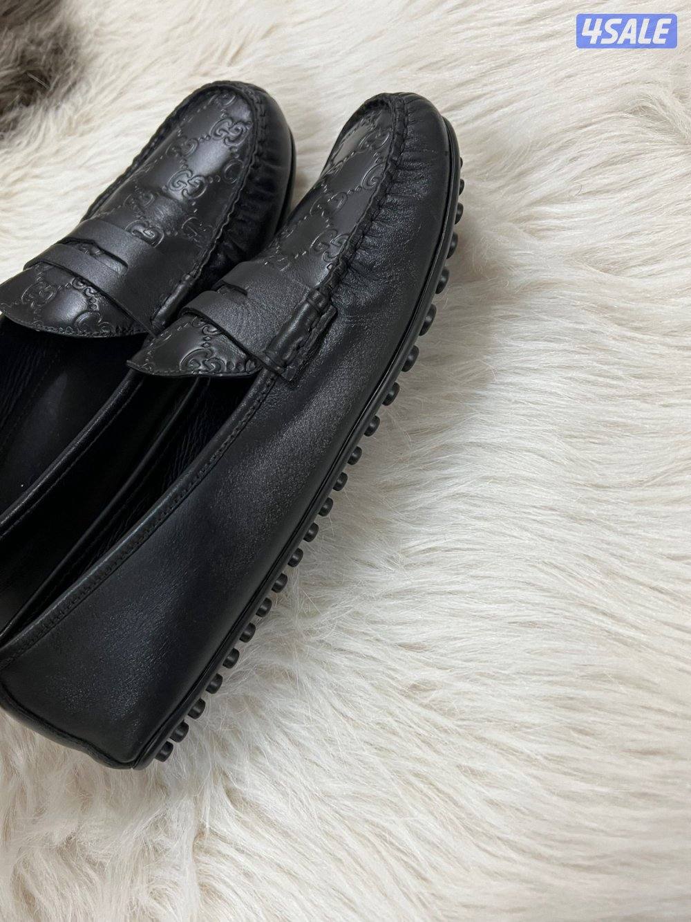 جوتي قوتشي اصلي مقاس ٤٣1