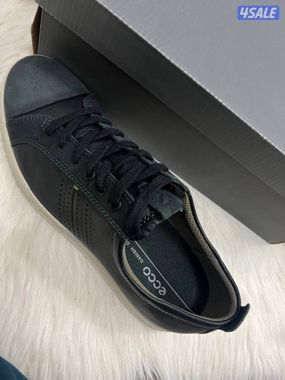 جوتي ايكو اصلي جديد بالكرتون مقاس ٤٢1