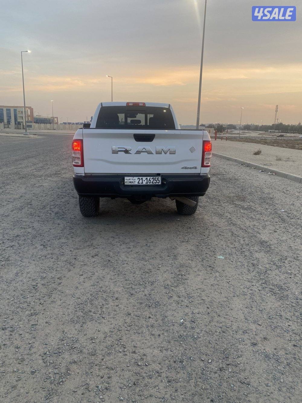 للبيع وانيت دوج رام حجم 3500 دبل قير هافي ديوني موديل 20231