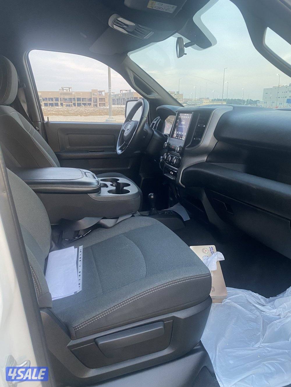 للبيع وانيت دوج رام حجم 3500 دبل قير هافي ديوني موديل 20232