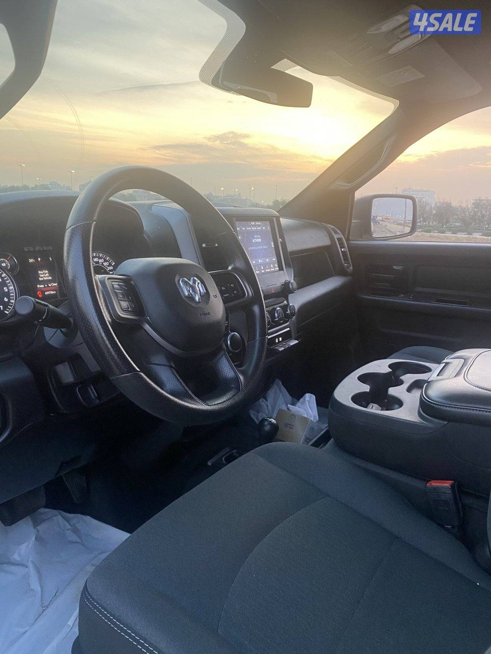 للبيع وانيت دوج رام حجم 3500 دبل قير هافي ديوني موديل 20234