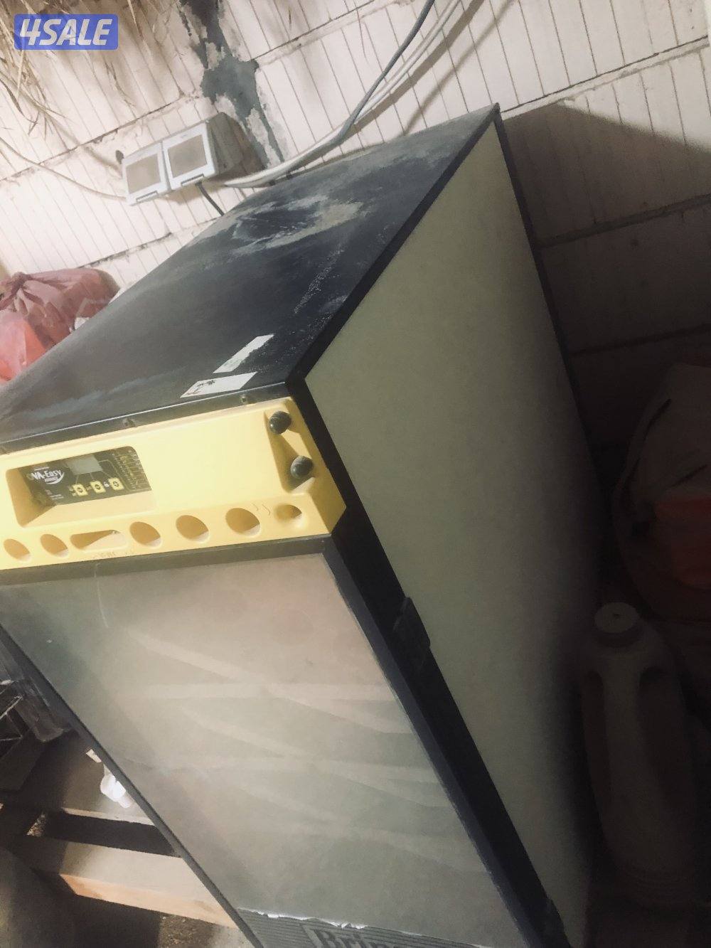 للبيع فقاسة نايف0