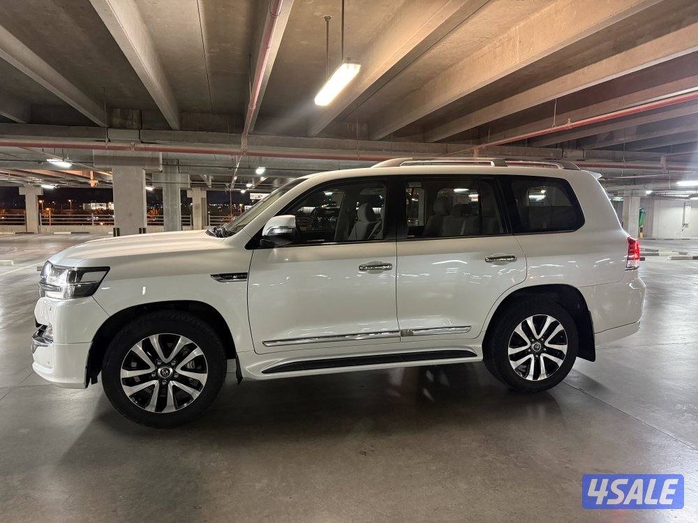 لاند كروزر قراند تورنق 2019 وراد الساير1