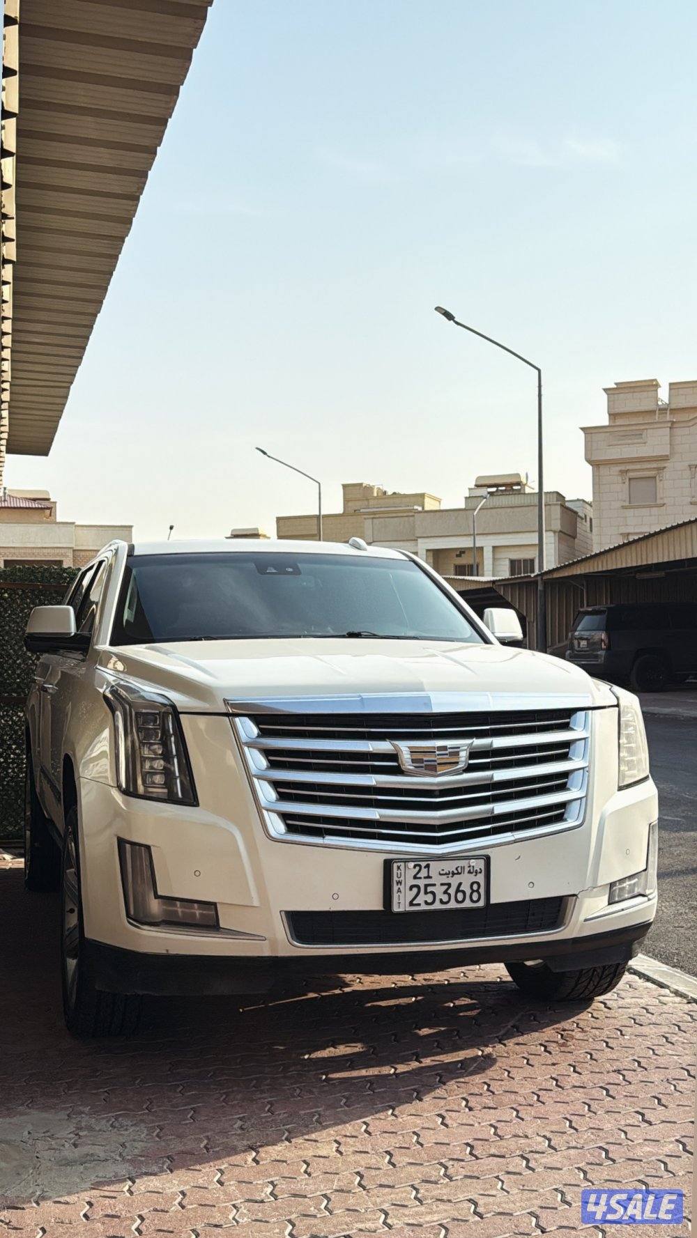 للبيع اسكاليد اعلى فئة 2015 نظيف0