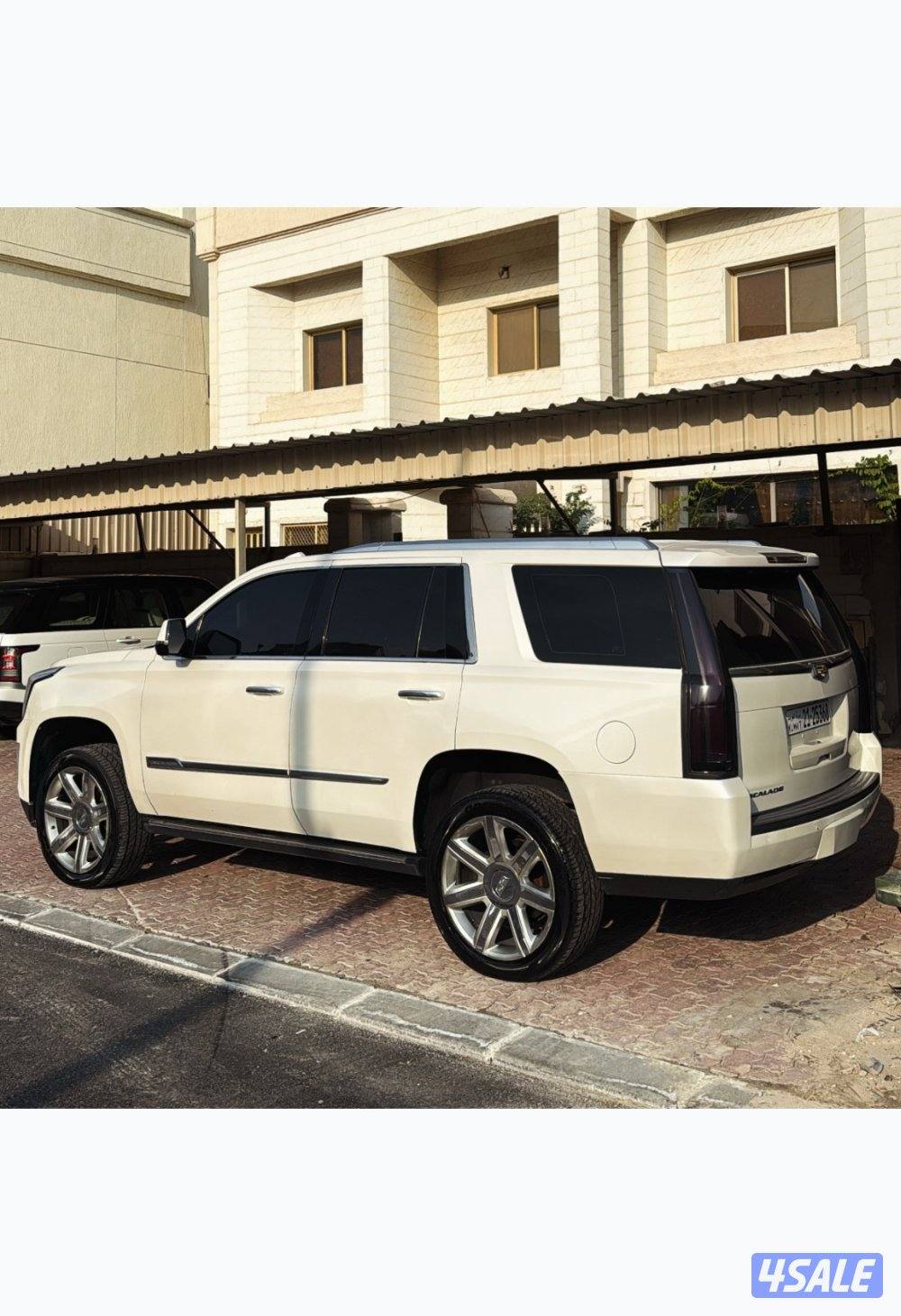 للبيع اسكاليد اعلى فئة 2015 نظيف2