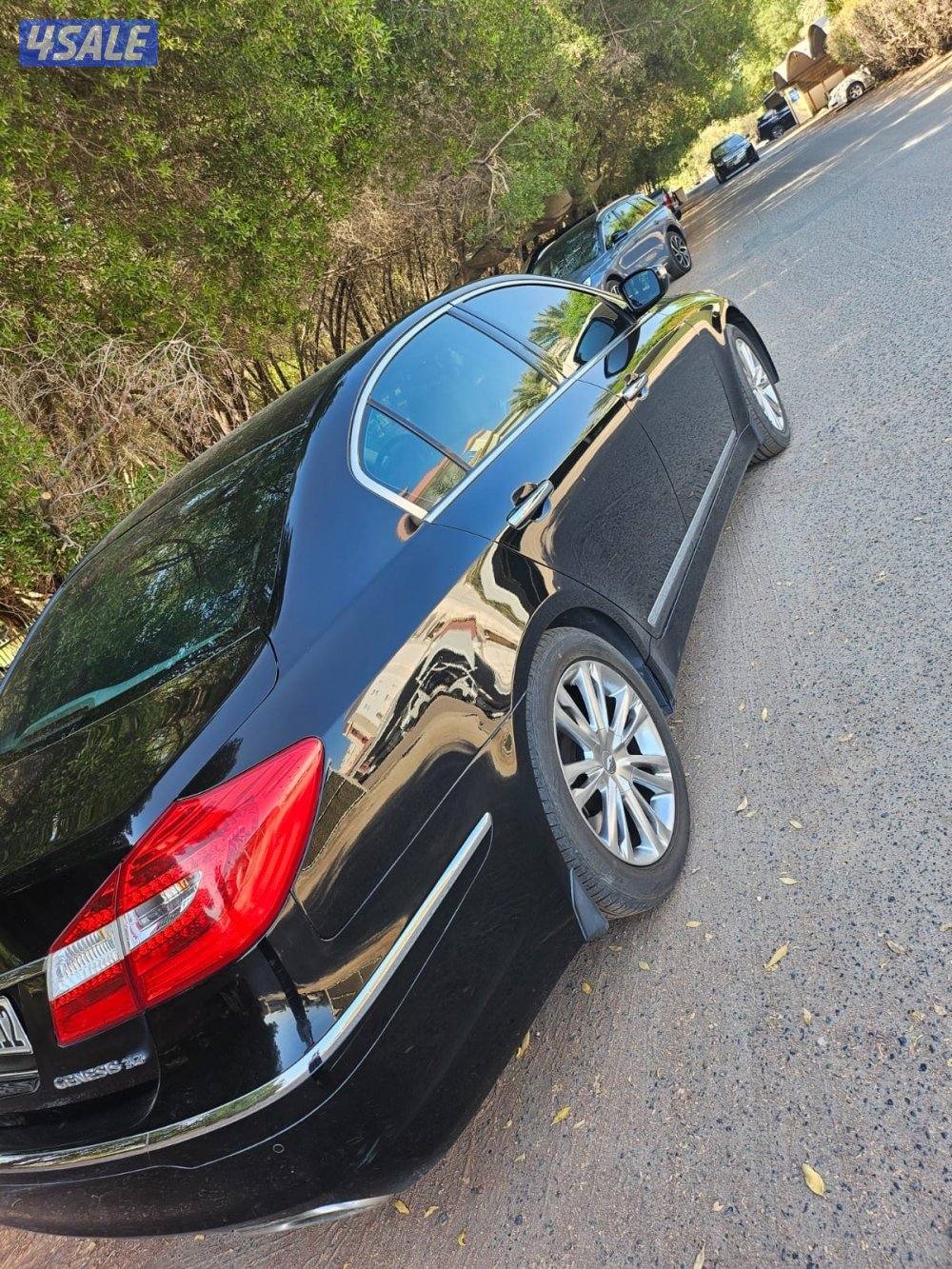 للبيع جينسيس g80 موديل 2013 صبغ الوكاله . فول اوبشن . جلد . فتحه .3