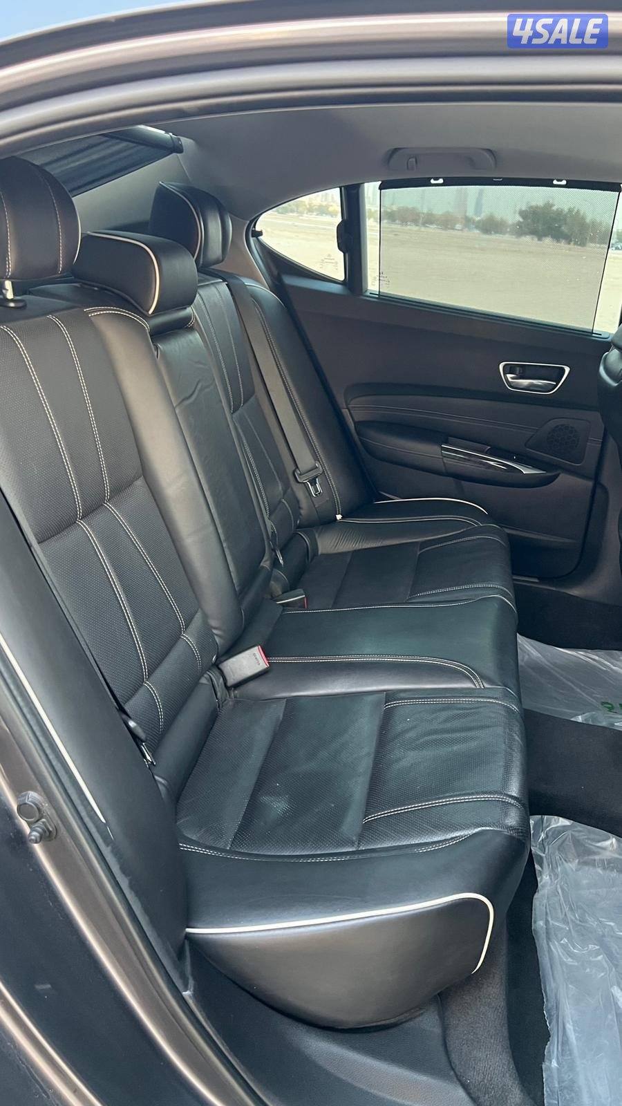 Acura TLX 2019 – 6 Cylinder – Full Option6