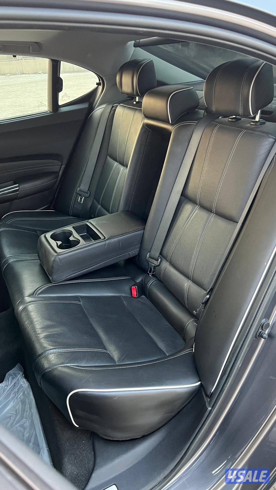 Acura TLX 2019 – 6 Cylinder – Full Option10