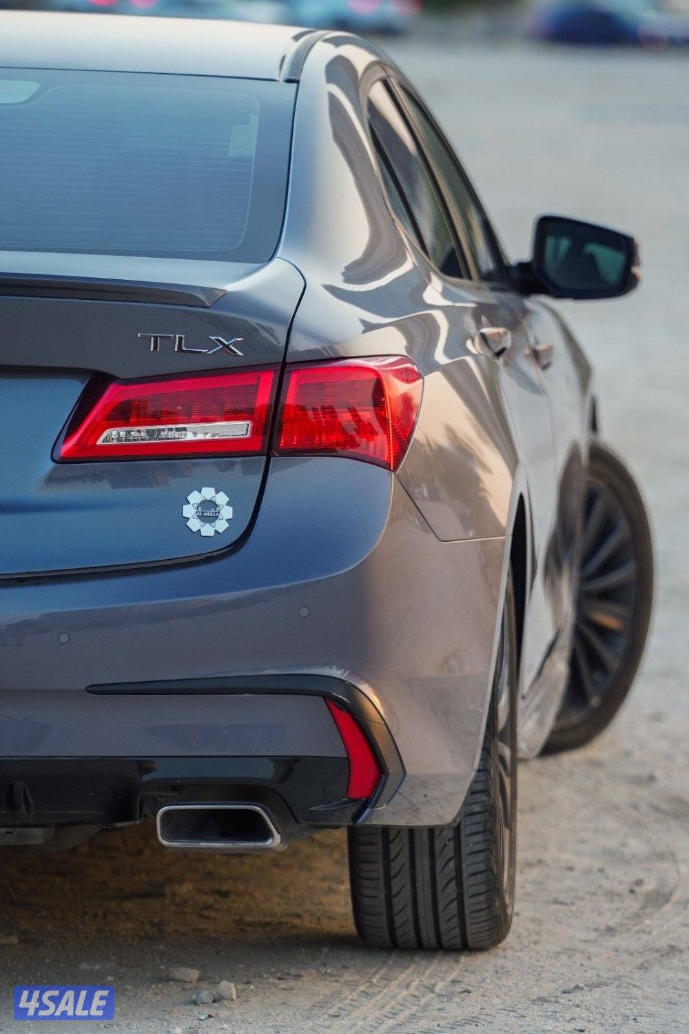 Acura TLX 2019 – 6 Cylinder – Full Option11