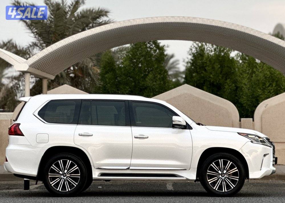 معرض القمة🚩3