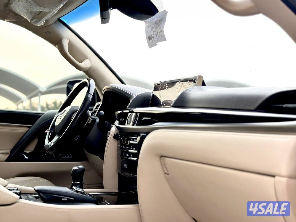 معرض القمة🚩8