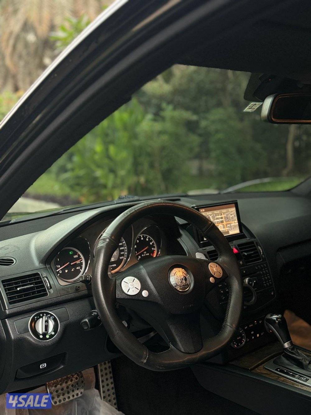 للبيع مرسيدس c63 amg موديل 2009 ماشي 1536