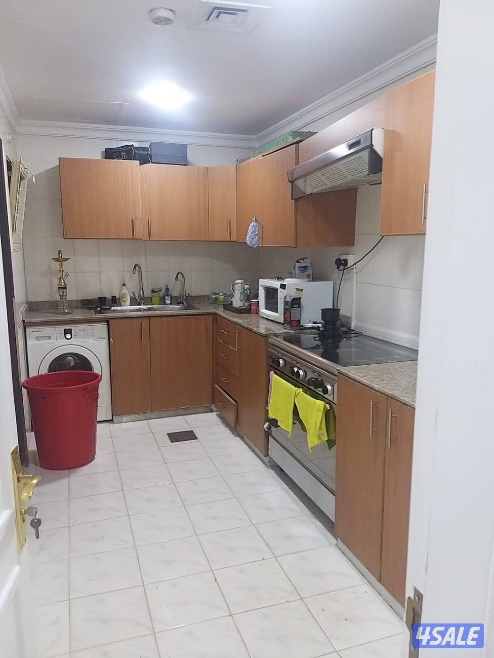 للبيع شقة خلوو شي برايڤت وقوي بالفنطاس اطلالة عالبحر اخر دوور بالعمارة1