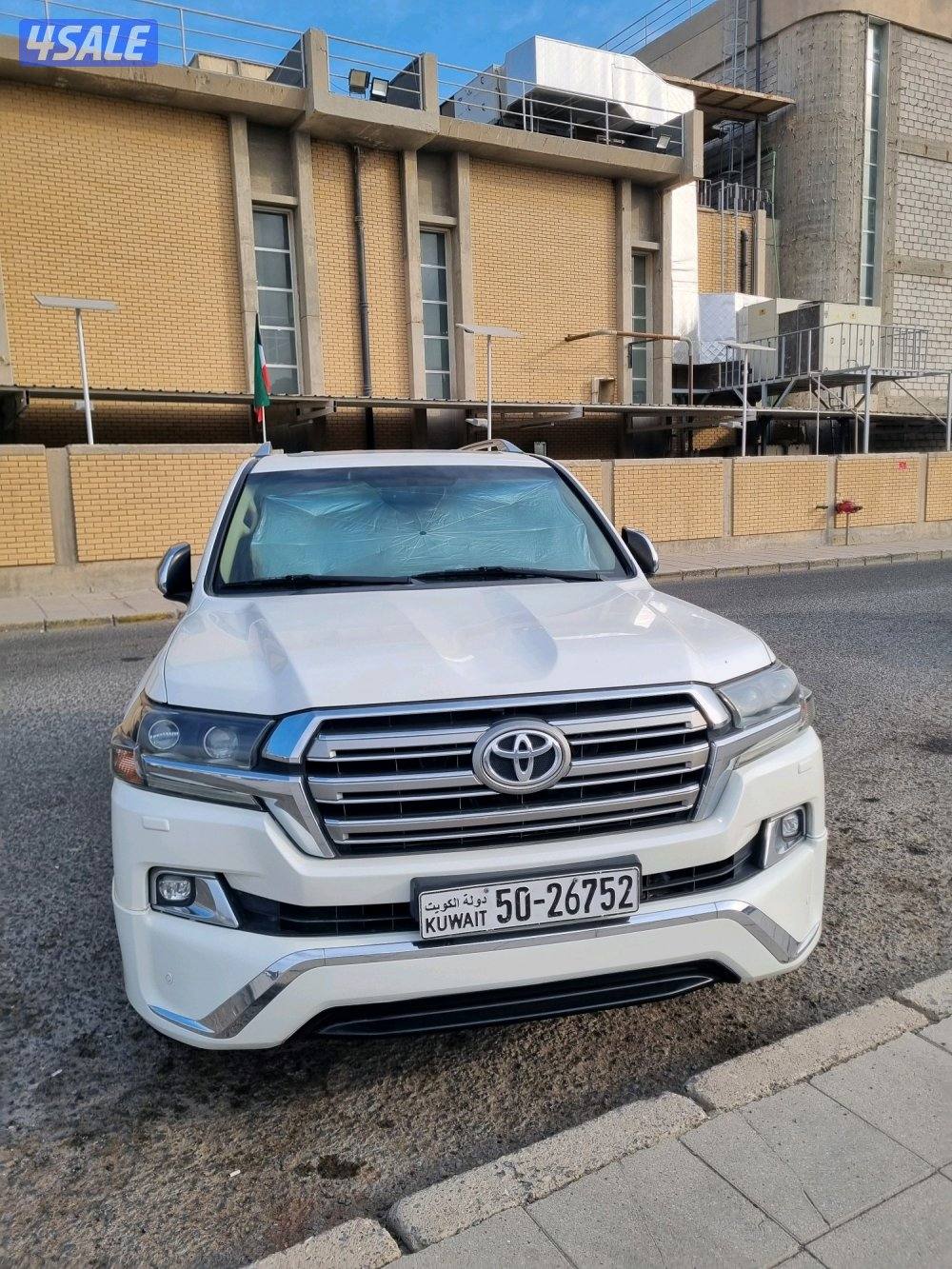 Land Cruiser GXR V8 20172