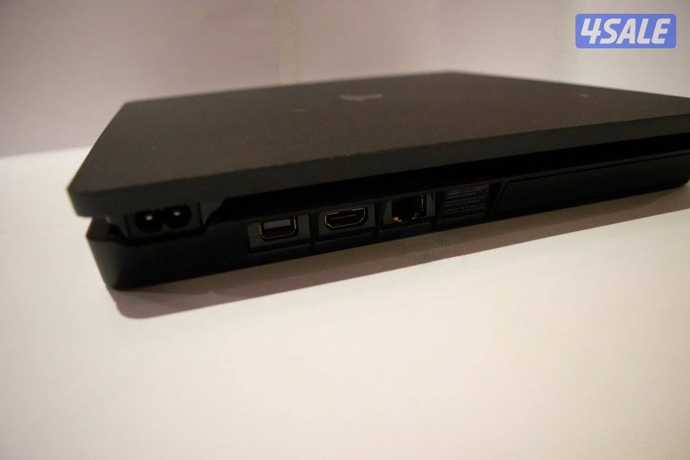 Ps4 Slim 500g 4 controllers 5 games3