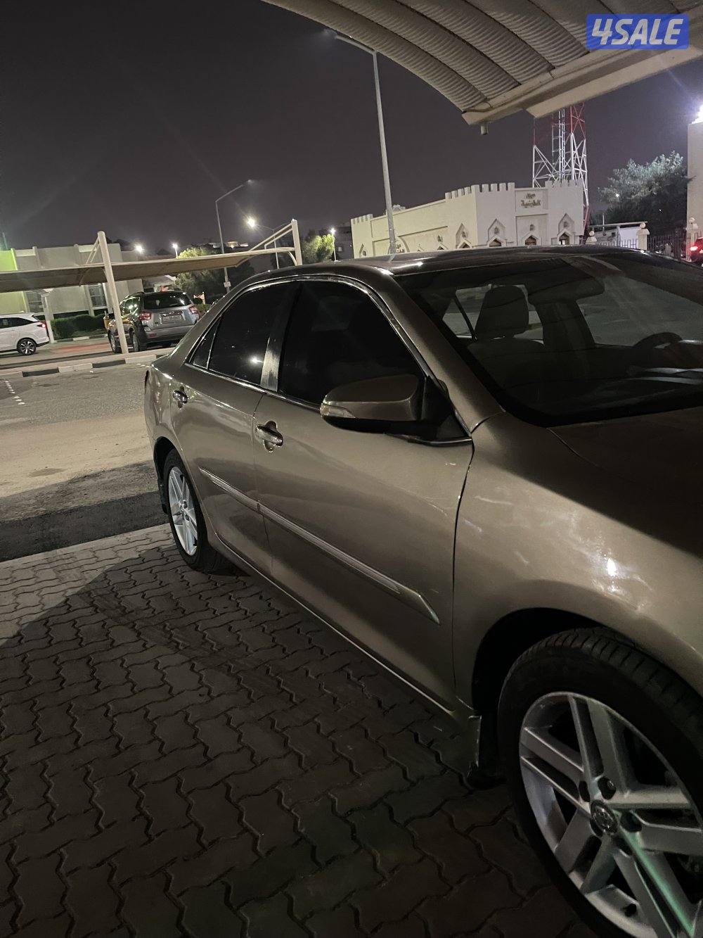 كامري  2014 برونزي  بحالة ممتازة  شرط  الفحص 1600 نهائي3