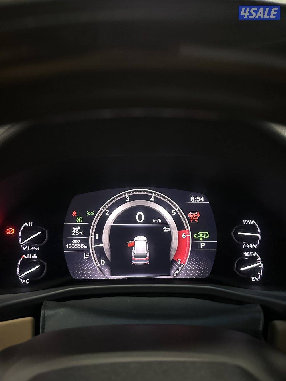 للبيع جيب لكزس لاكجري2