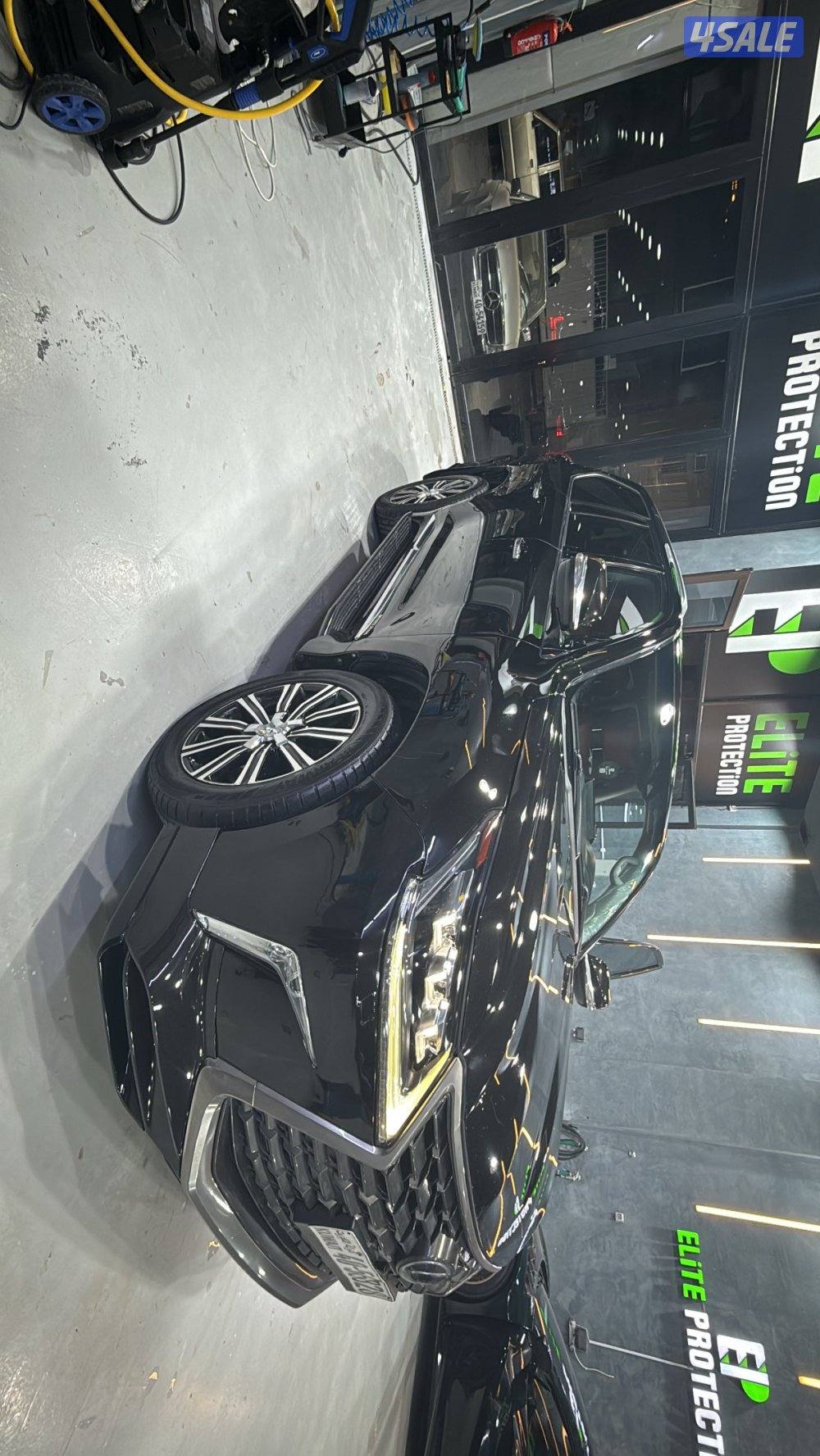 للبيع جيب لكزس شرط الفحص3