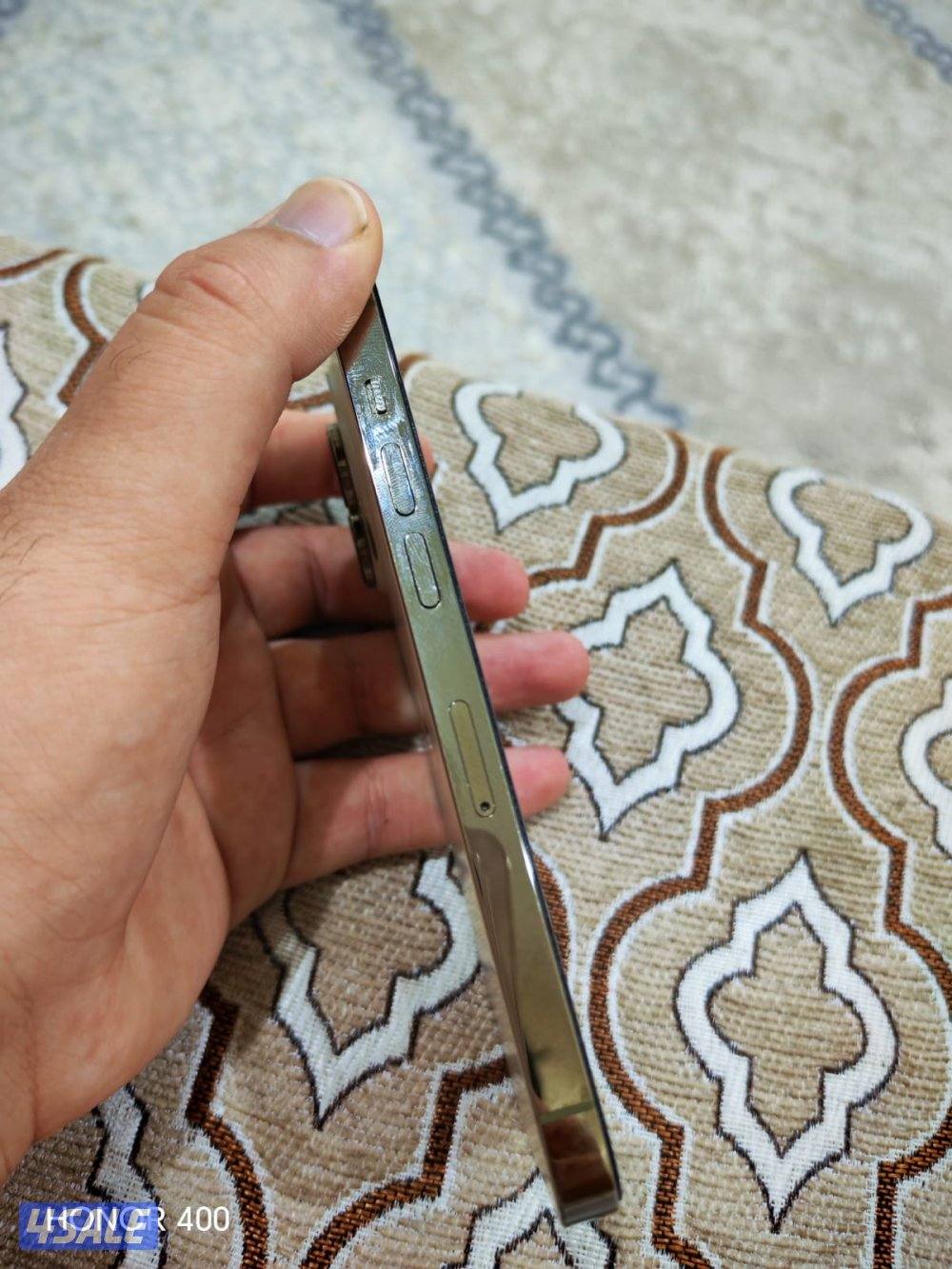 للبيع ايفون ١٤ برو3