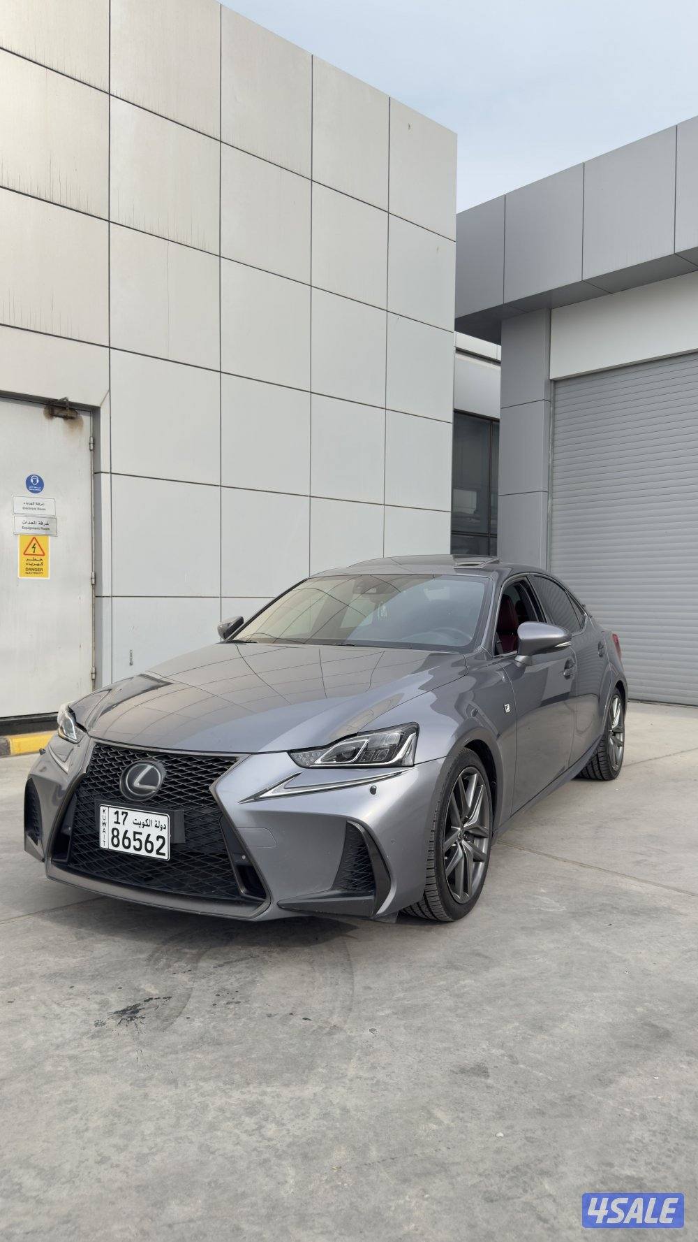للبيع Lexus is350 f sport2