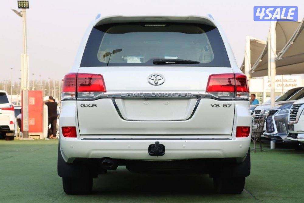 لاندكروزر2016 وكاله البحرين تصدير الى الكويت مع تخليص كامل اقراالاعلان1