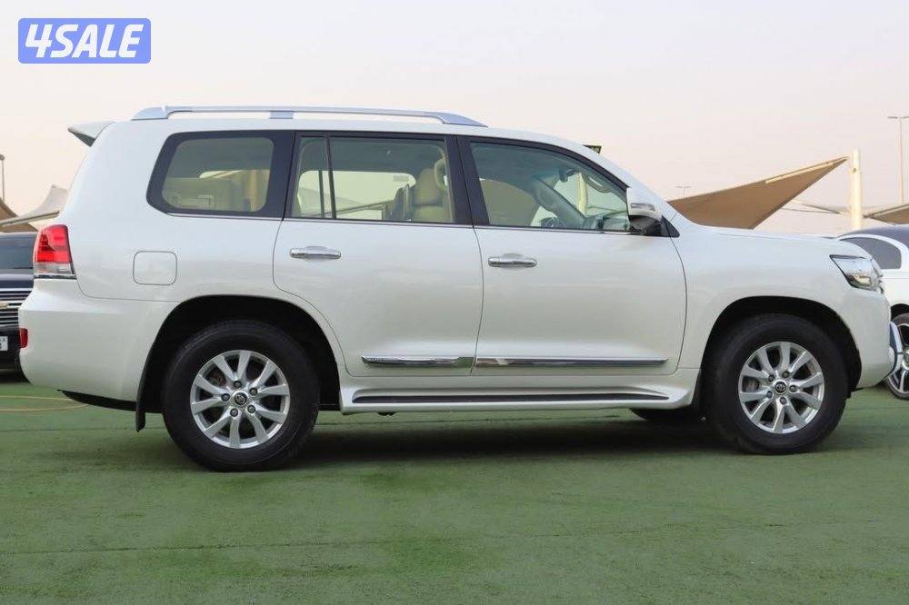 لاندكروزر2016 وكاله البحرين تصدير الى الكويت مع تخليص كامل اقراالاعلان5