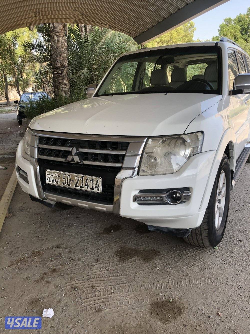 للبيع باجيرو موديل 2017 فل اوبشن اعلى درجة بالوكالة فتحة ماشي 2400