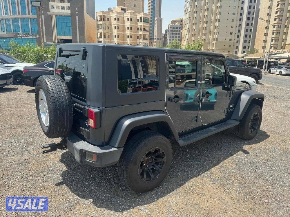 جيب رانجلر اربع باب1