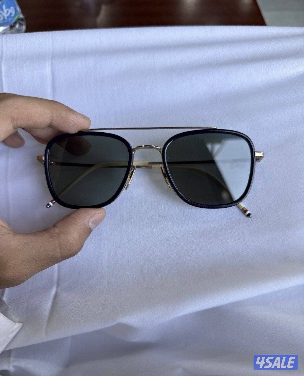 للبيع نظاره توم براون0