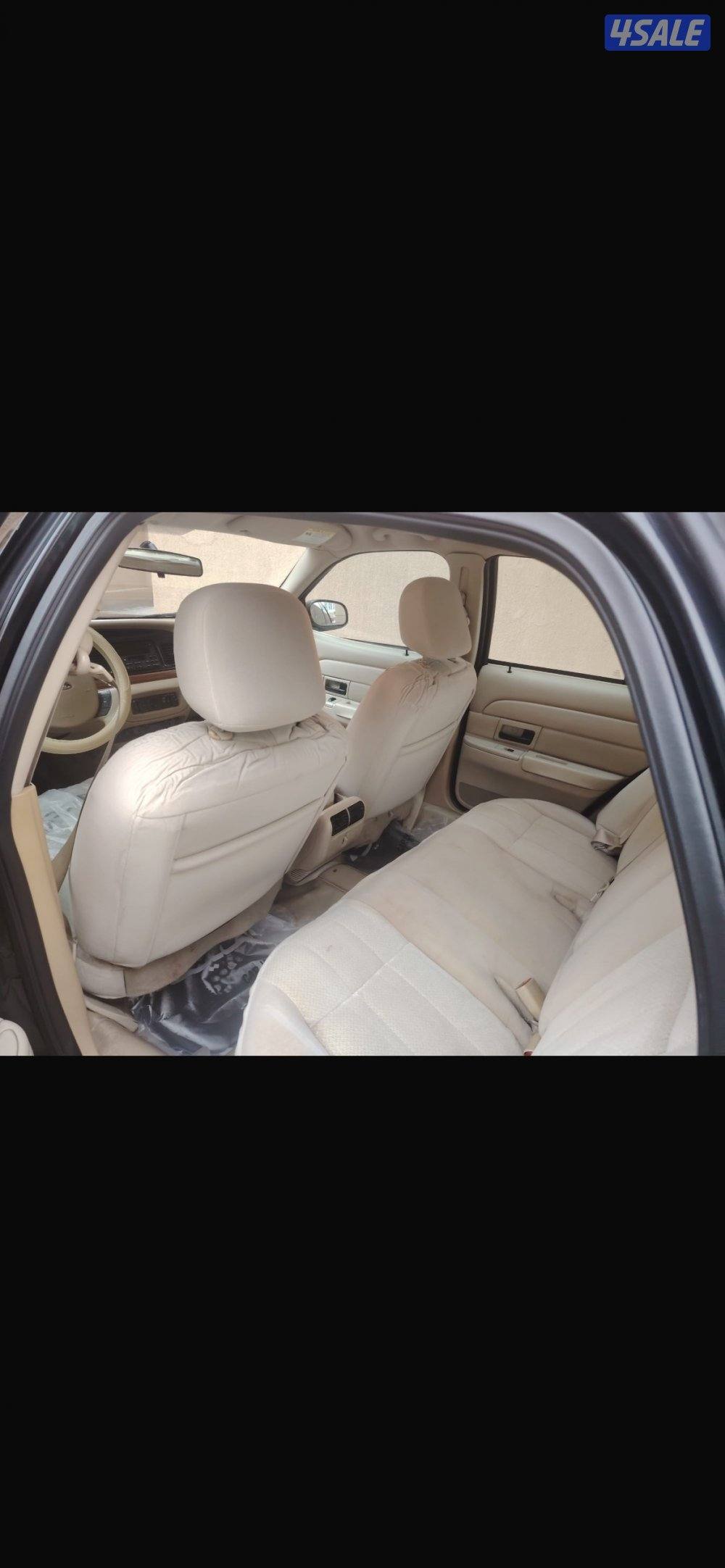 للبيع فورد كروان فيكتوريا 20105