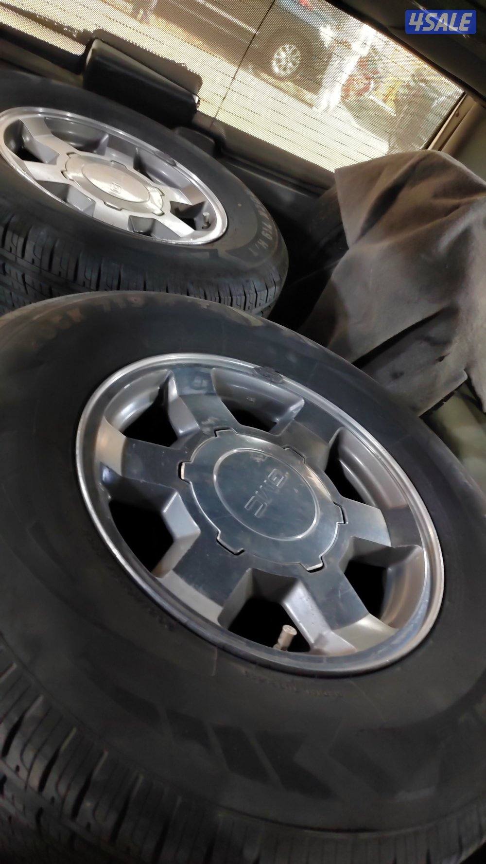 للبيع طقمين رنقات مع توايرهم كابرس 96 اس اس ويوكن 20064