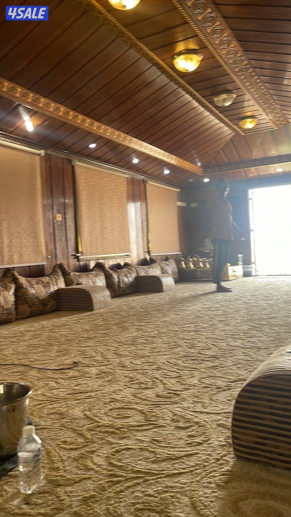 للبيع كرفان مع راس مع مكينه0