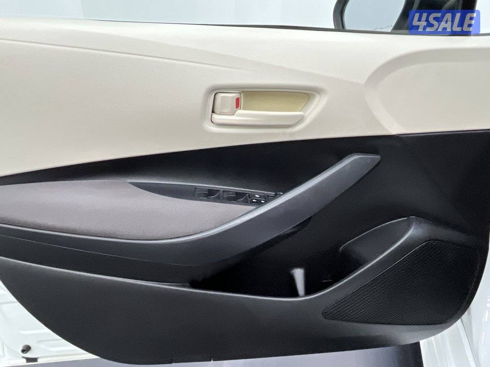 TOYOTA COROLLA 22F04T-L_U9