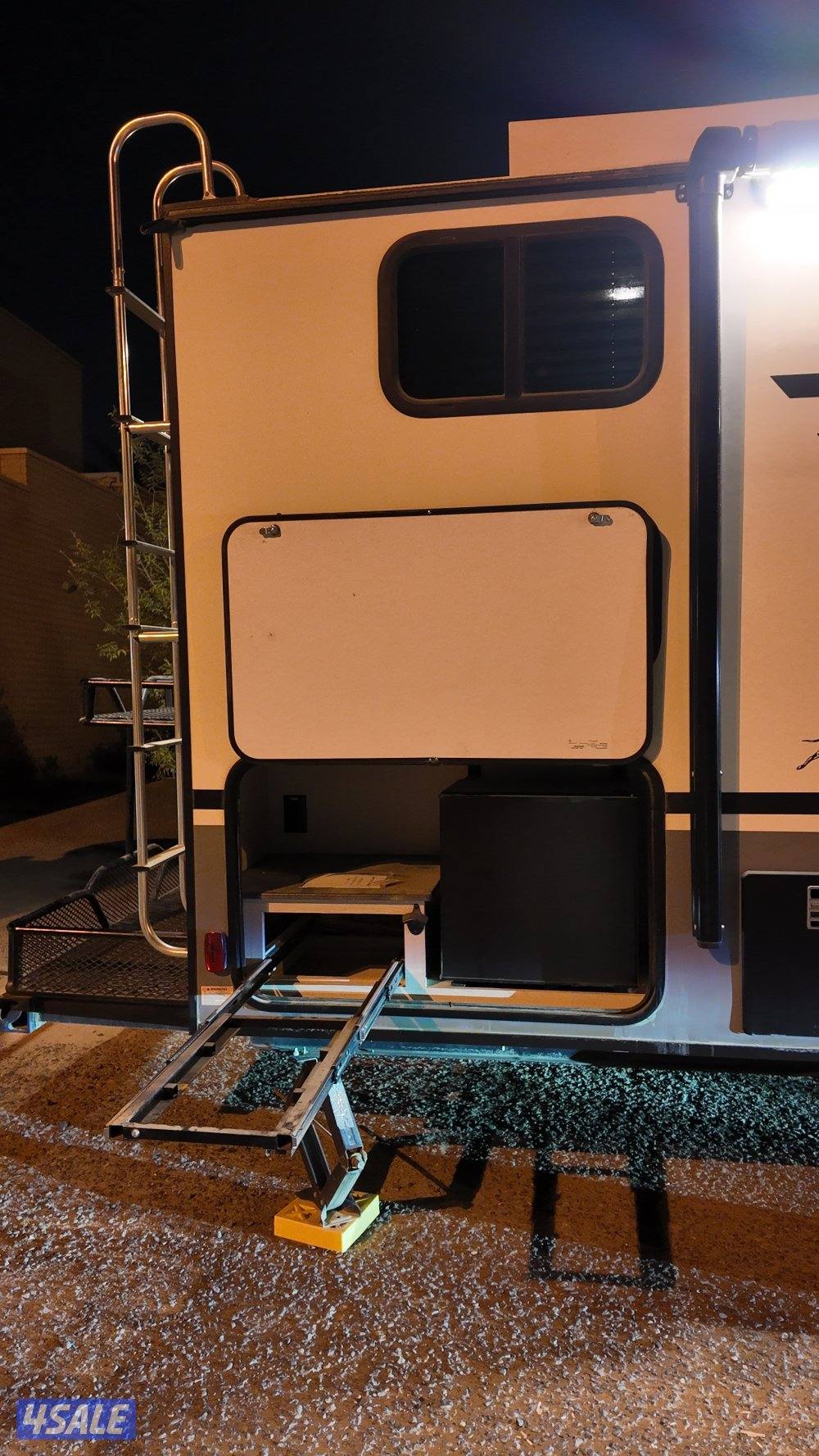 كرفان امريكي ماركة كوتش مان 2022 نوع ايبكس نانو13